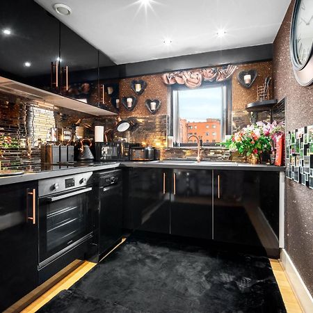 Luxury 1 Bed Flat With Parking 11K - Top Rated - Netflix - Wifi - 70 Inch Smart Tv - Birmingham City Centre - Tv In Bedroom - Top Rated Eksteriør bilde